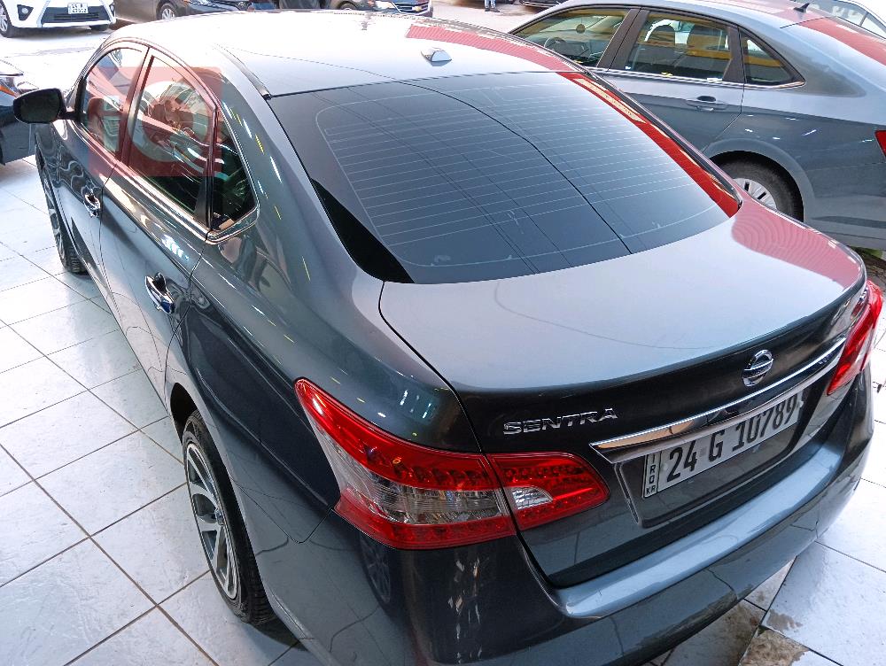 نیسان سێنترا